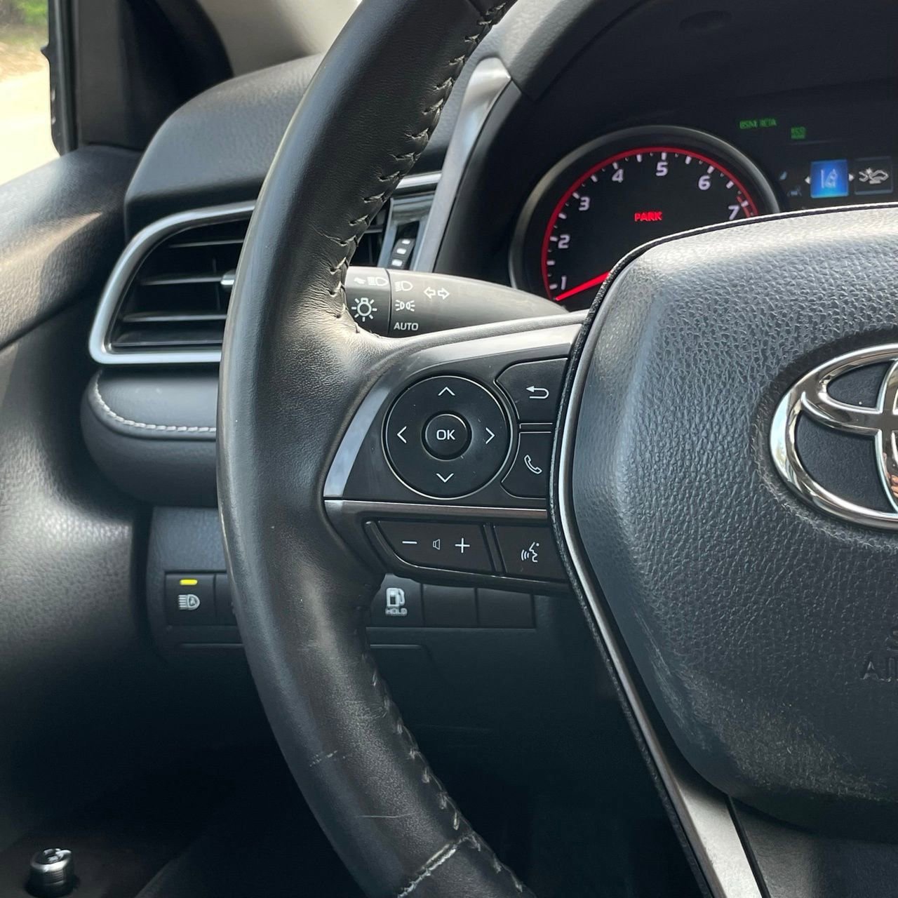 Used 2024 Toyota Camry XSE FWD image 14