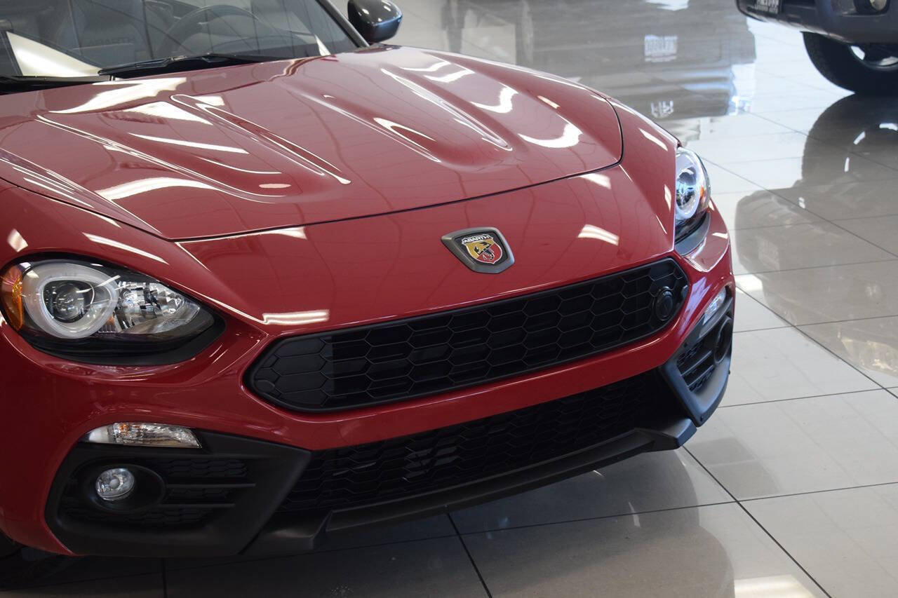 Used 2020 FIAT 124 Spider Abarth w/ Convenience Group RWD image 10