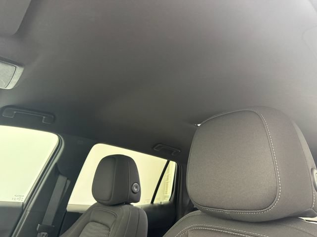 Used 2026 Chevrolet Equinox LT w/ Midnight Edition FWD image 4