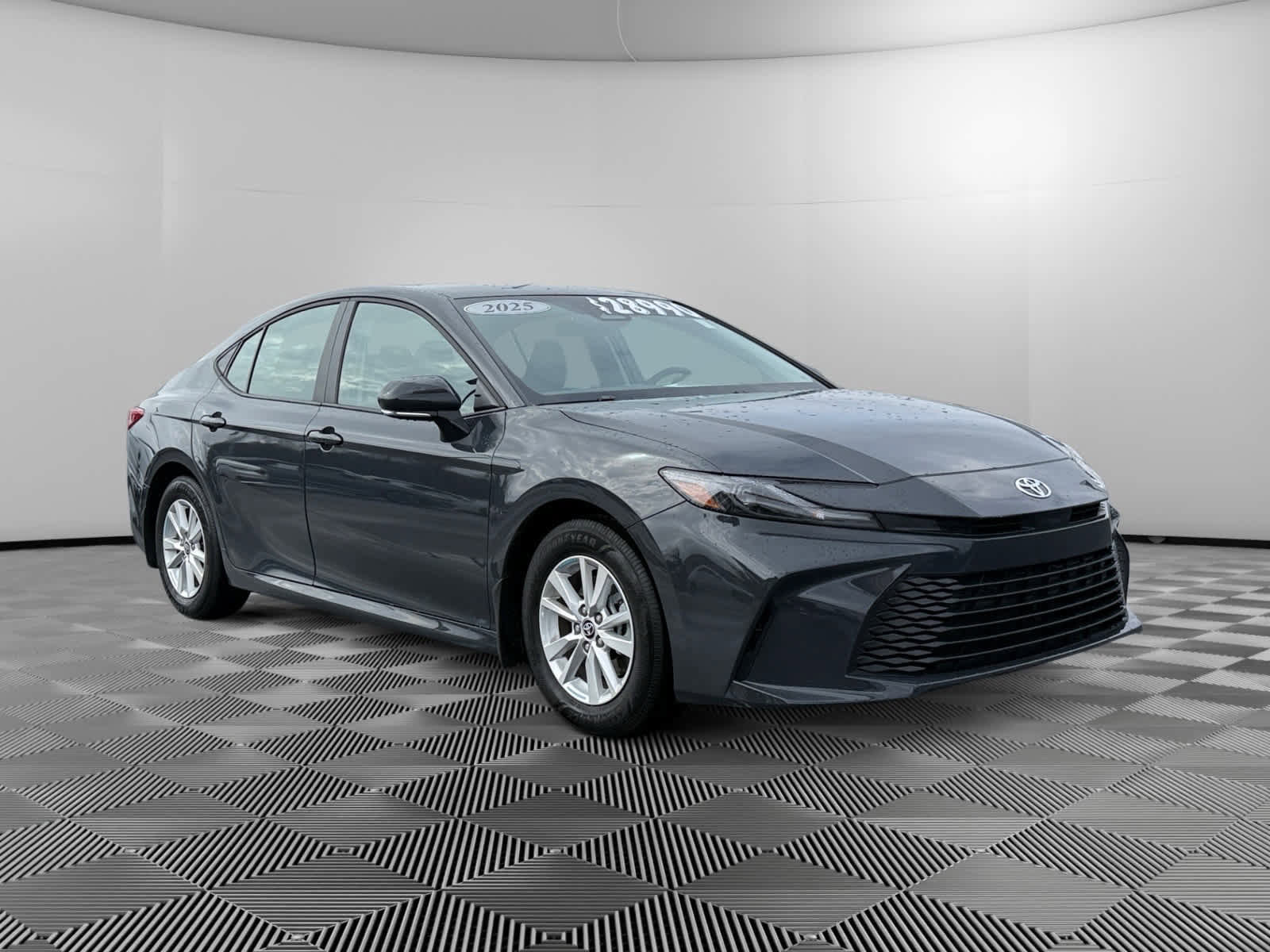 Used 2025 Toyota Camry LE FWD image 7