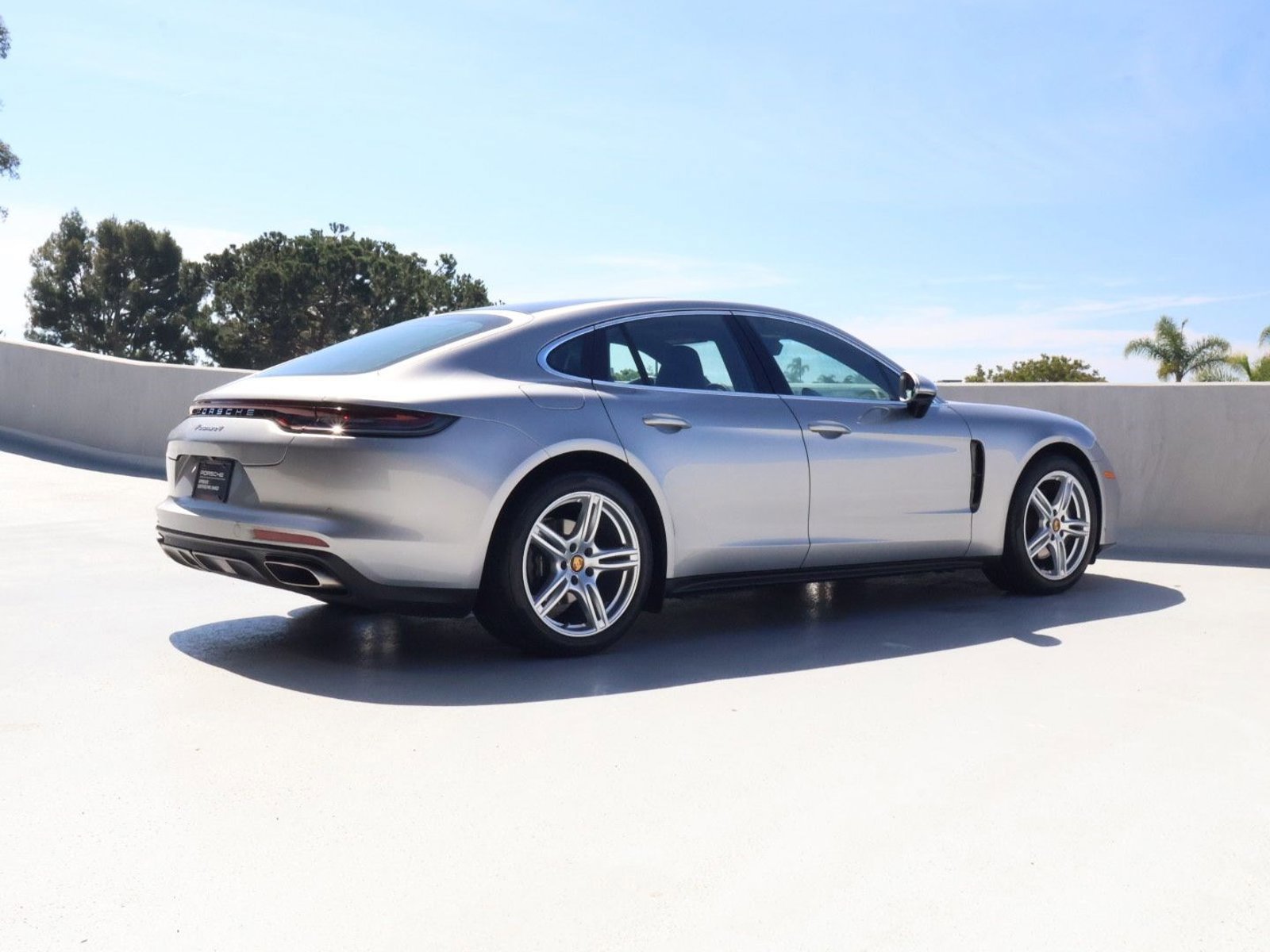 Certified 2023 Porsche Panamera 4 image 8