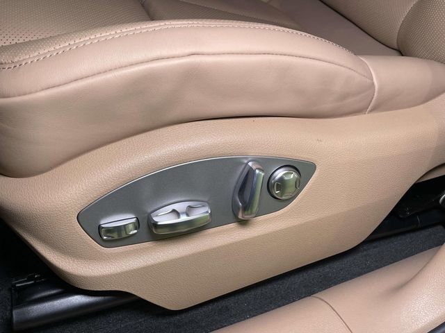 New 2026 Porsche Macan AWD/4WD image 17