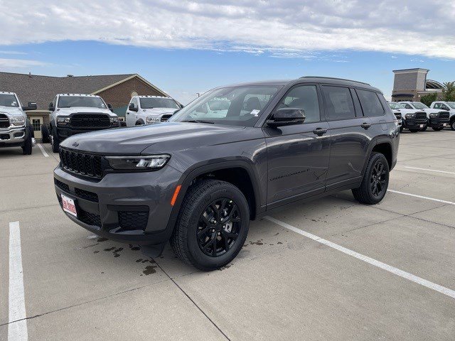 New 2025 Jeep Grand Cherokee L Altitude