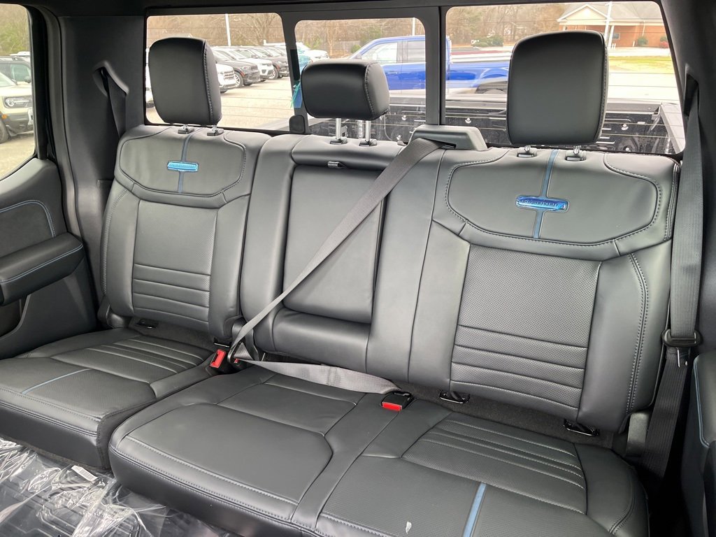 New 2026 Ford F350 Platinum w/ Tremor Off-Road Package image 17