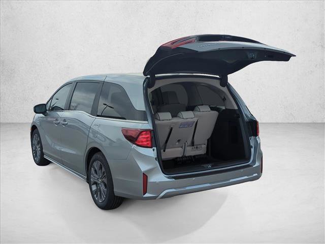 New 2026 Honda Odyssey Touring image 7