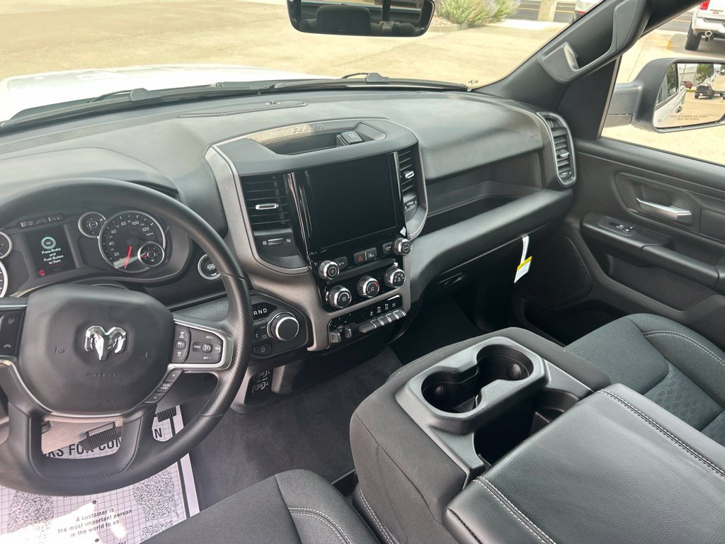 New 2026 RAM 1500 Tradesman AWD/4WD image 12