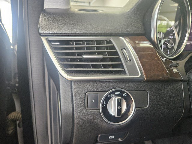 Used 2013 Mercedes-Benz ML 350 4MATIC image 29