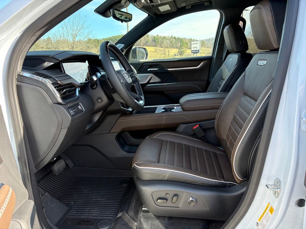 New 2026 GMC Acadia Denali Ultimate FWD image 6