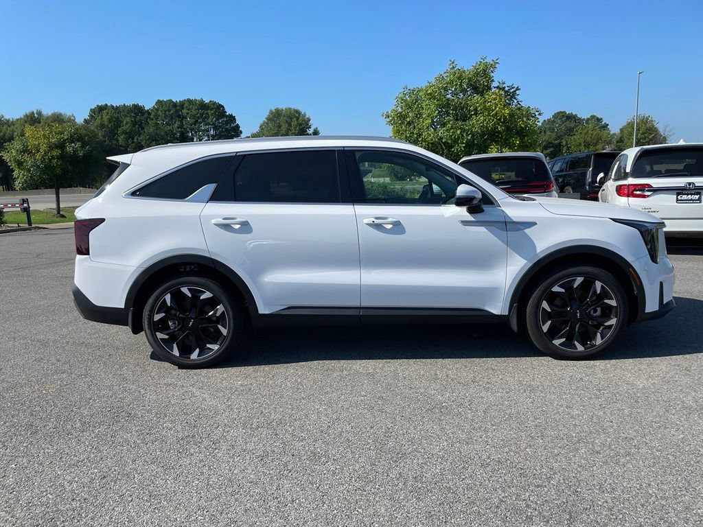 New 2026 Kia Sorento EX FWD image 9
