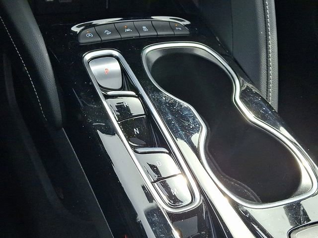 Used 2023 Buick Envision Essence w/ Sport Touring Package image 16