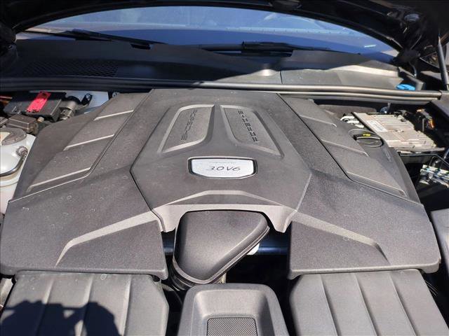 Used 2019 Porsche Cayenne image 24