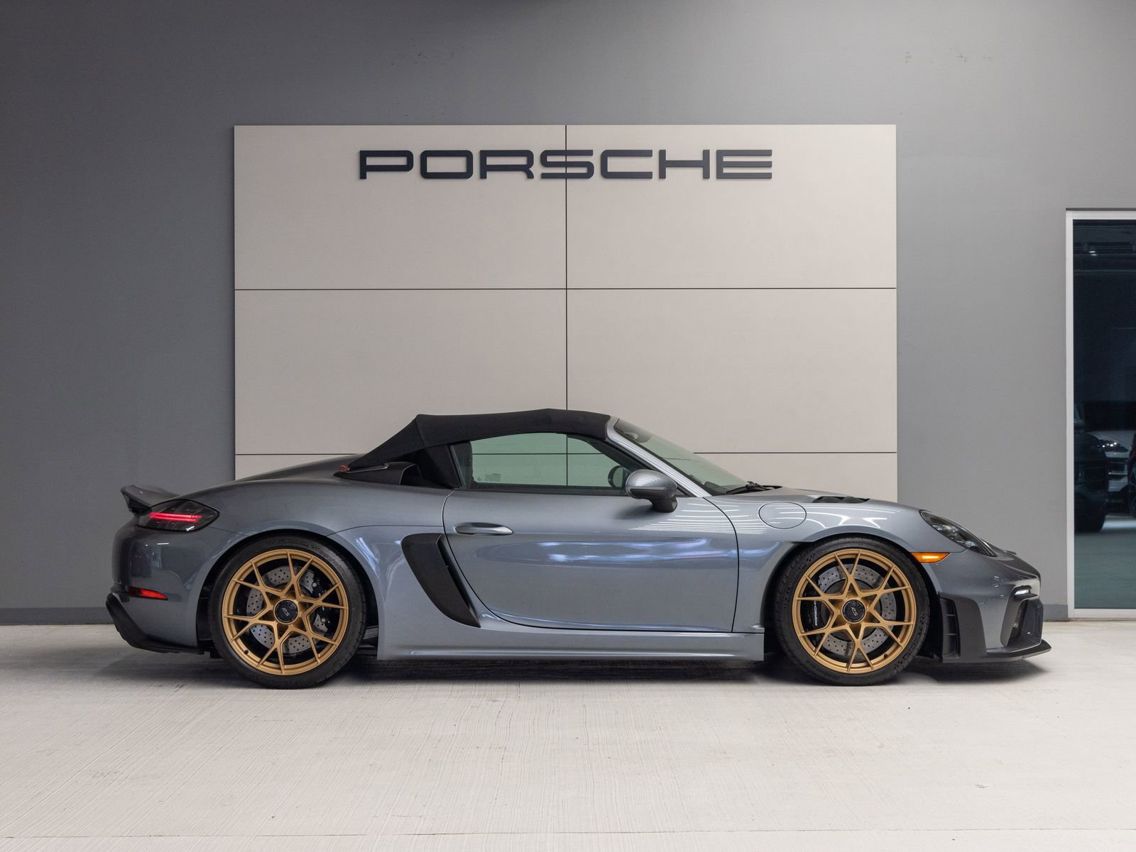 Certified 2024 Porsche 718 Boxster Spyder RS image 8
