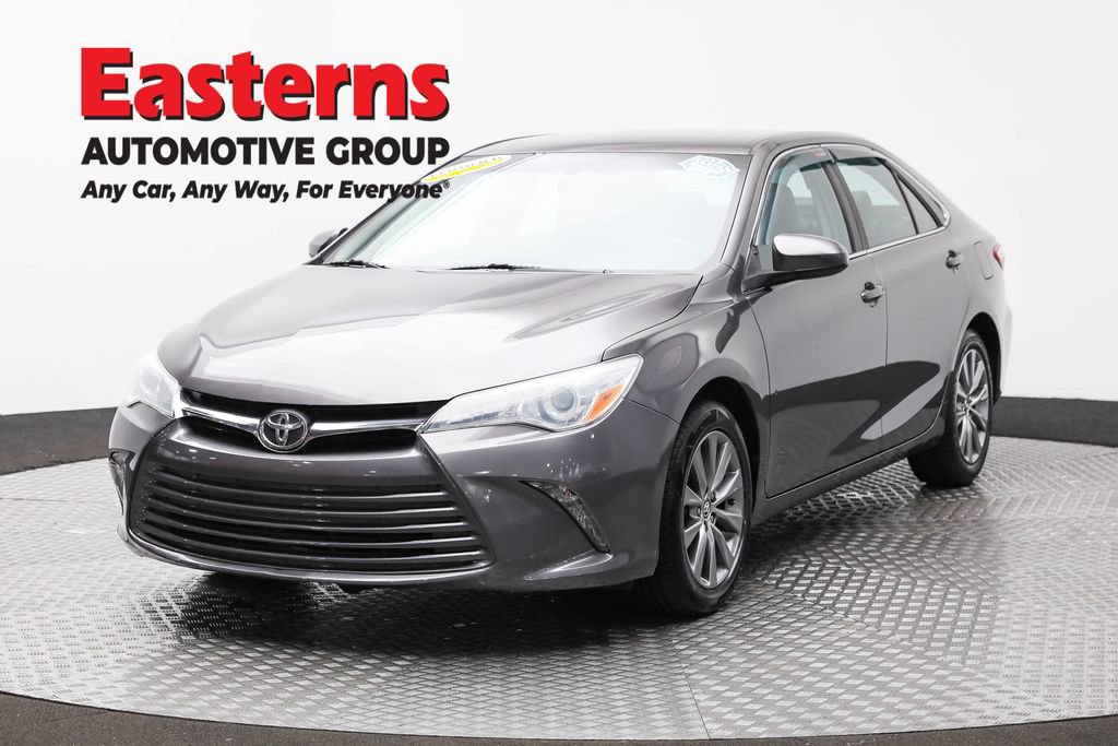 Used 2016 Toyota Camry XLE FWD image 1