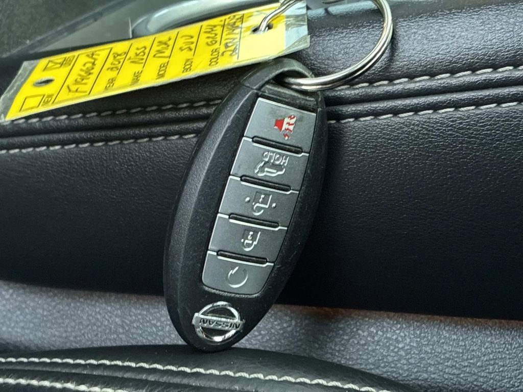 Used 2018 Nissan Murano SL w/ Moonroof Package image 9