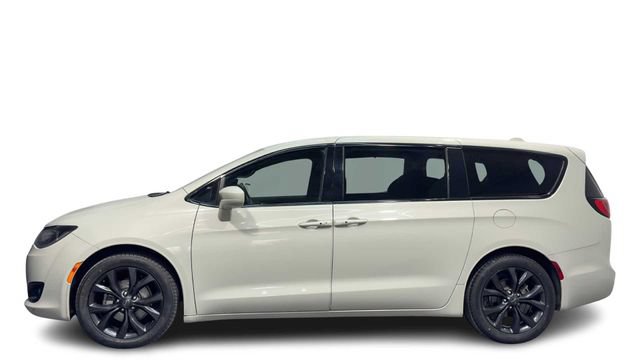 Used 2020 Chrysler Pacifica Touring w/ S Appearance Package