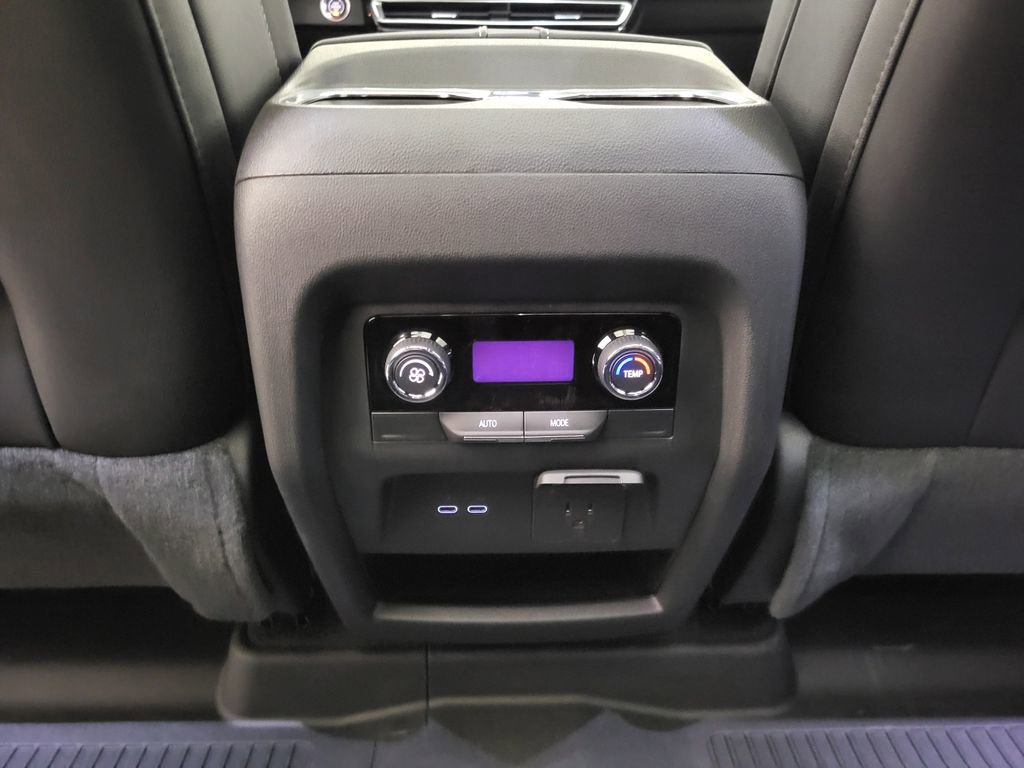 New 2026 Chevrolet Traverse LT w/ Sun and Wheel Package image 45
