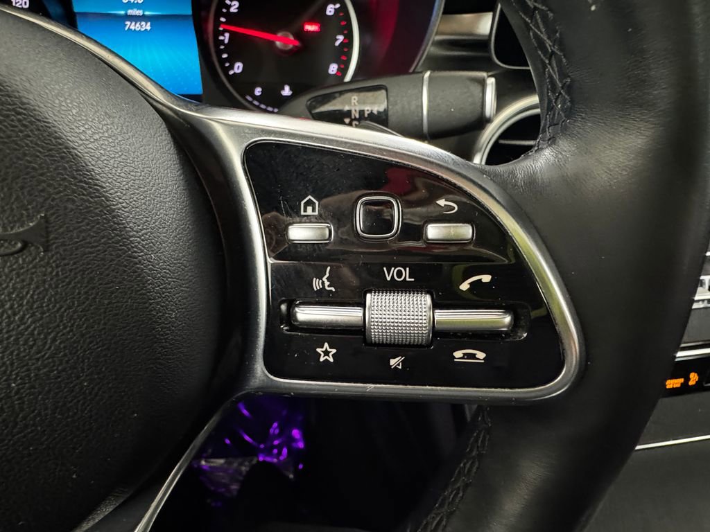 Used 2020 Mercedes-Benz GLC 300 4MATIC image 20