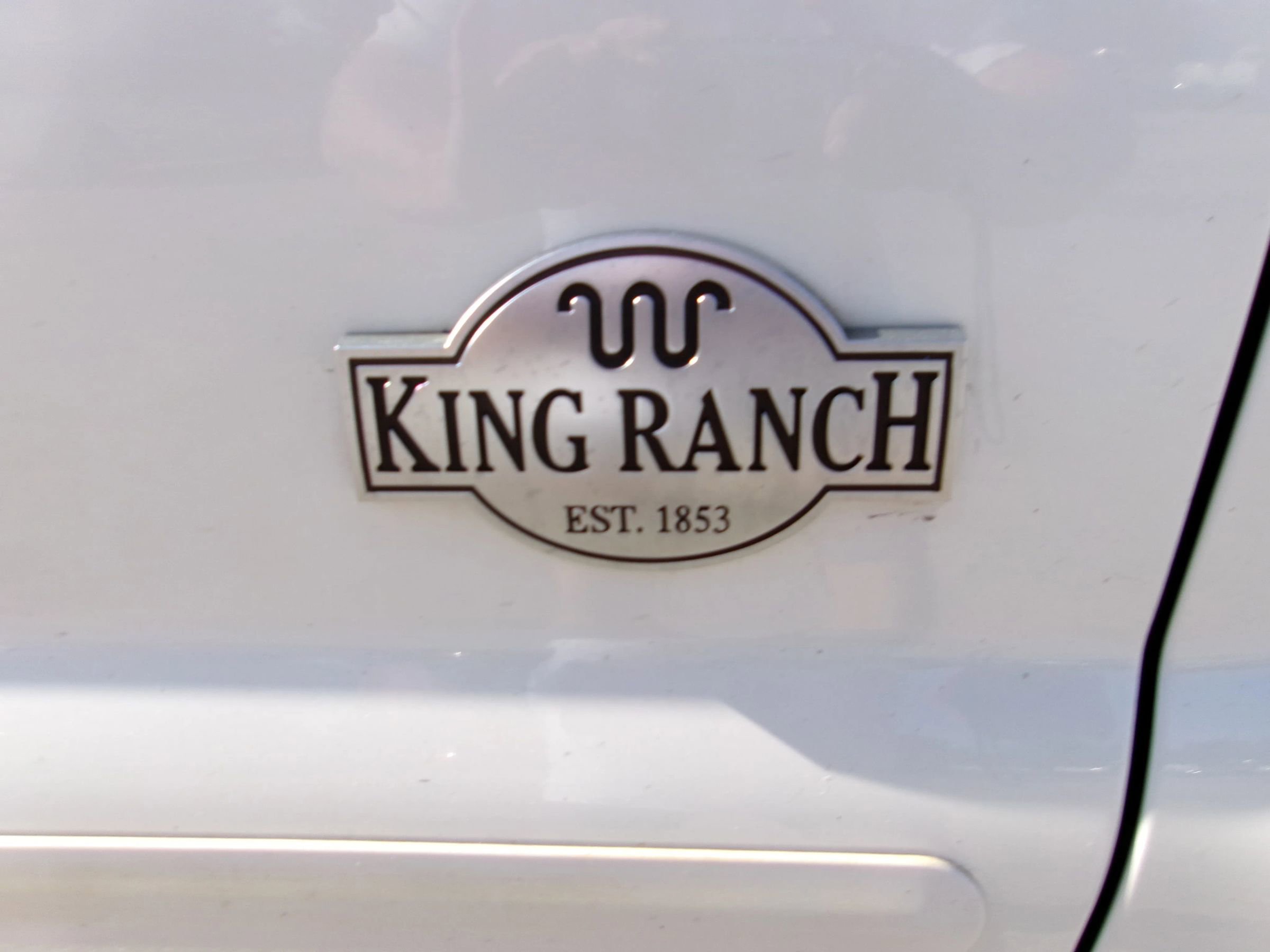 Used 2016 Ford F350 King Ranch w/ King Ranch w/Chrome Package image 11