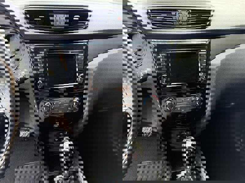 Used 2019 Nissan Rogue Sport S image 15