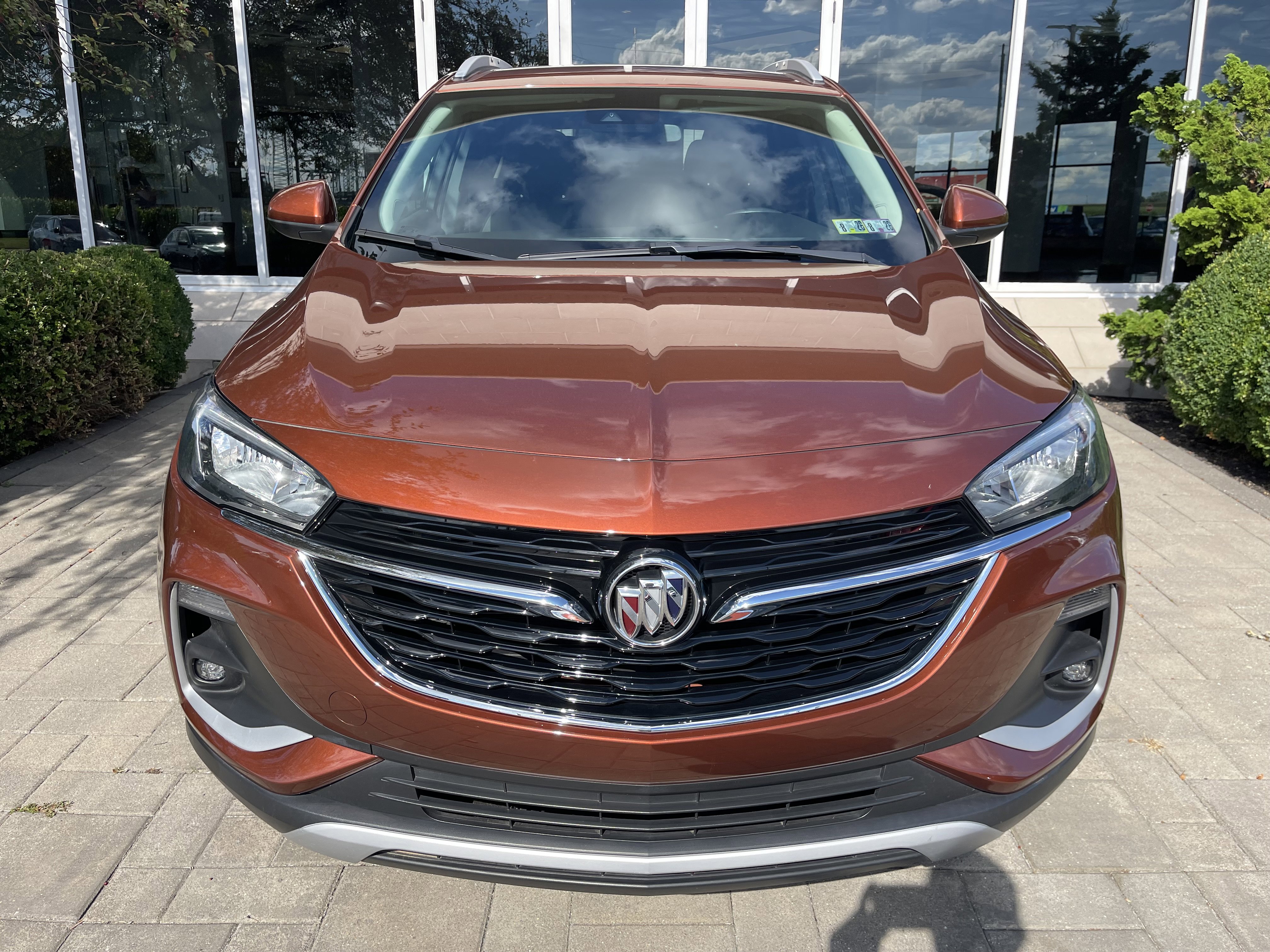 Used 2021 Buick Encore GX Select image 2