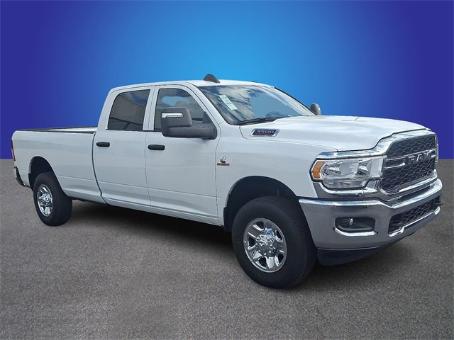 Used 2023 RAM 3500 Tradesman w/ Chrome Appearance Group image 3