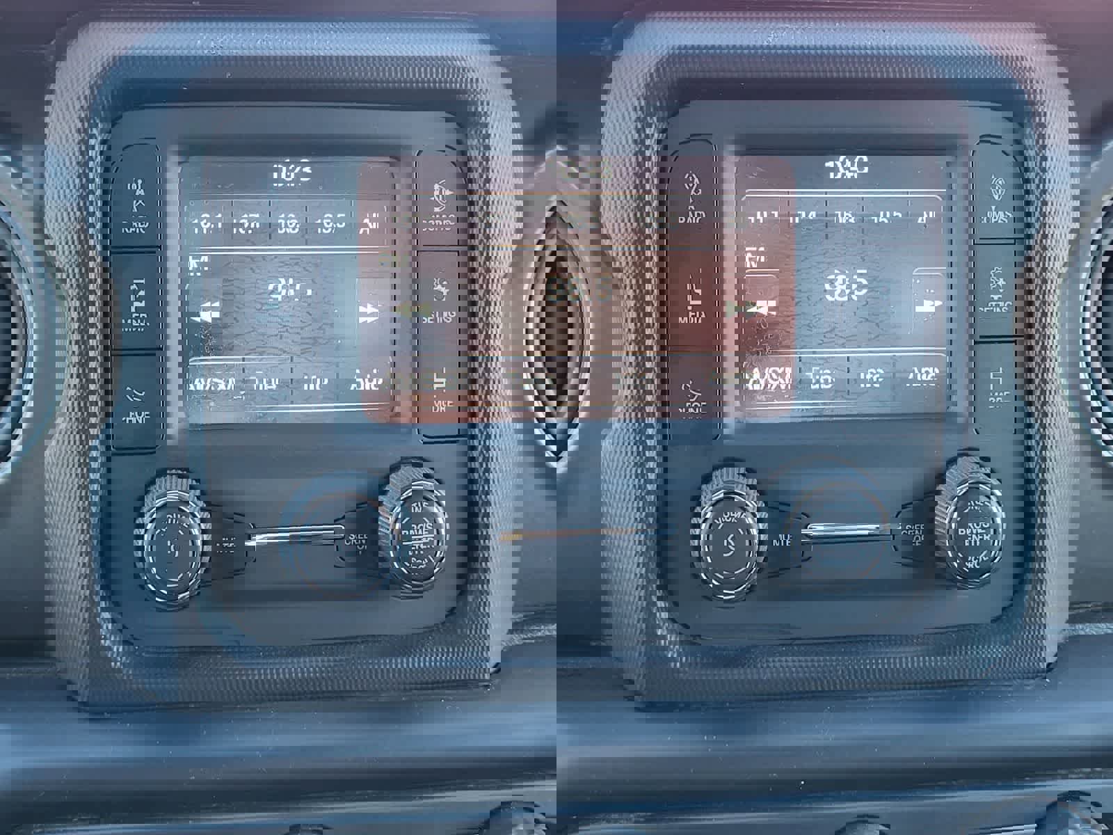 Used 2019 Jeep Wrangler Sport image 21