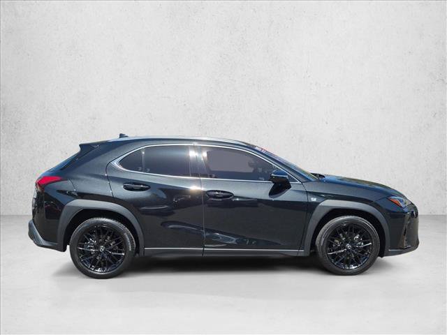 Used 2021 Lexus UX 200 F Sport w/ Accessory Package (Z1) FWD image 5