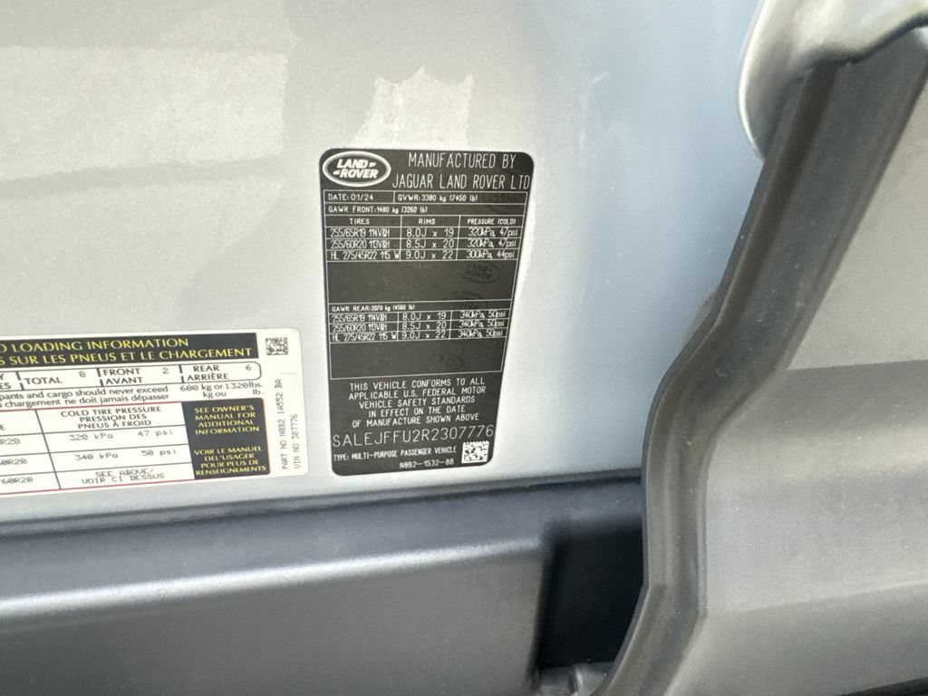Used 2024 Land Rover Defender 130 S AWD/4WD image 92