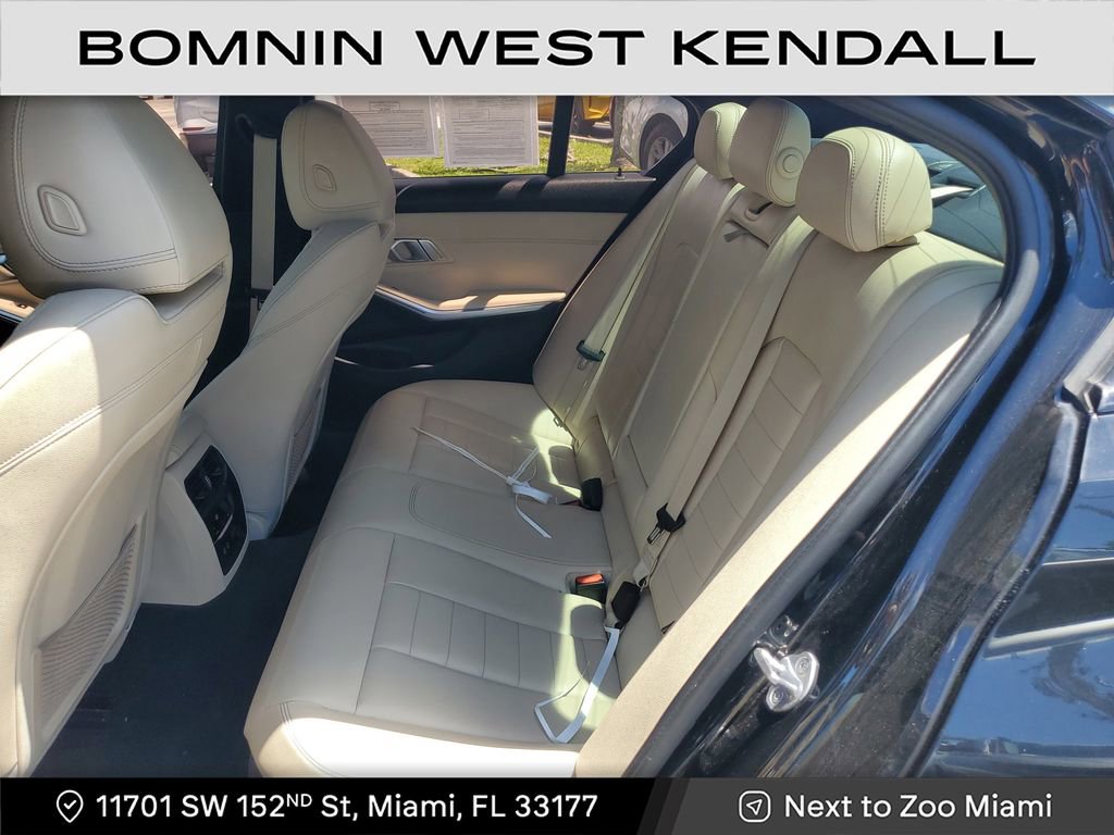 Used 2019 BMW 330i Sedan w/ M Sport Package image 16