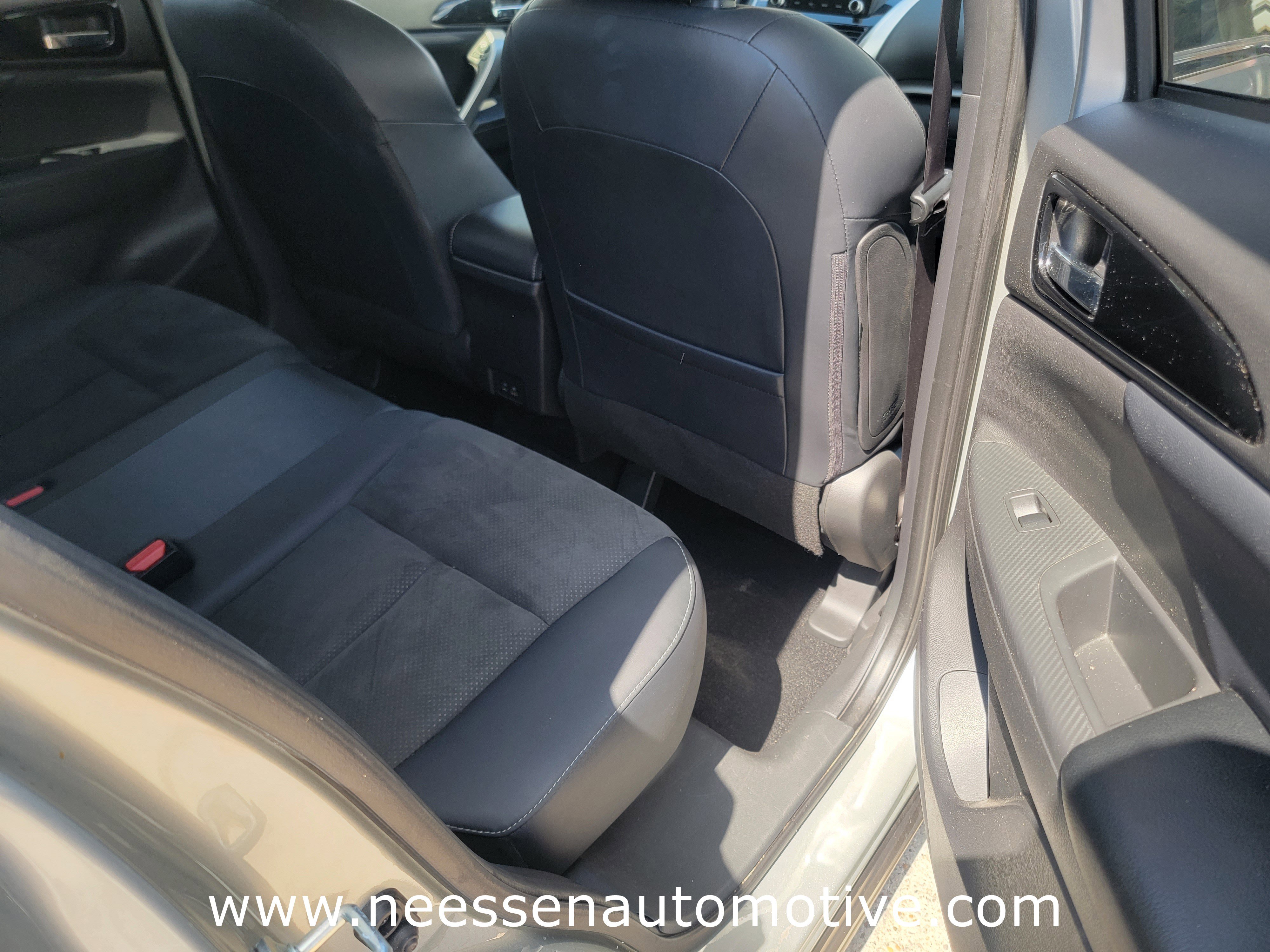 Used 2024 Mitsubishi Eclipse Cross SE image 11