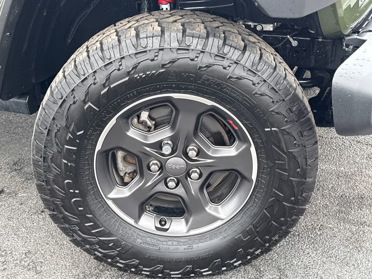 Used 2021 Jeep Gladiator Rubicon w/ Uconnect 4C Nav & Sound Group image 9