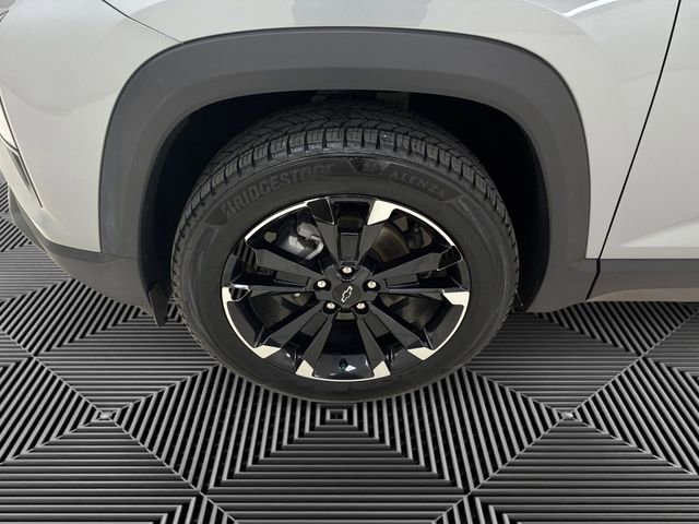 Certified 2025 Chevrolet Equinox RS w/ Safety and Technology Package AWD/4WD image 9