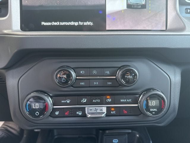 Used 2025 Ford Bronco Outer Banks AWD/4WD image 18