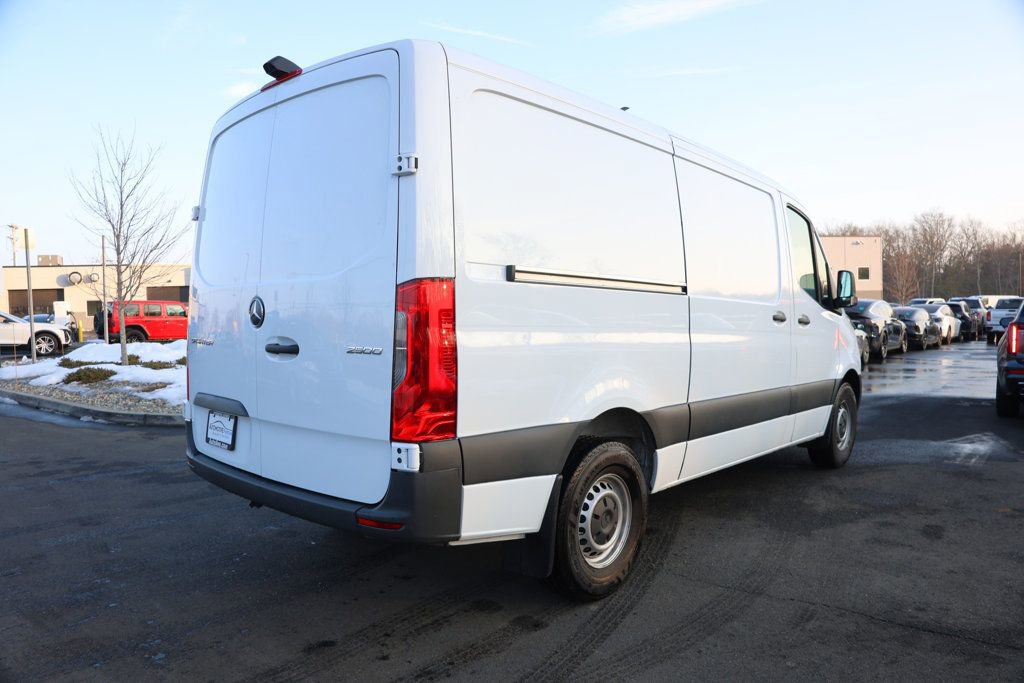 Used 2025 Mercedes-Benz Sprinter 2500 image 5