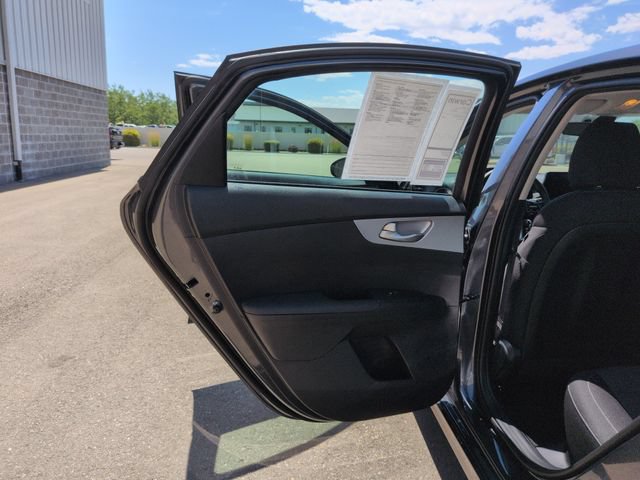 Used 2024 Kia Forte LXS w/ LXS Technology Package FWD image 25