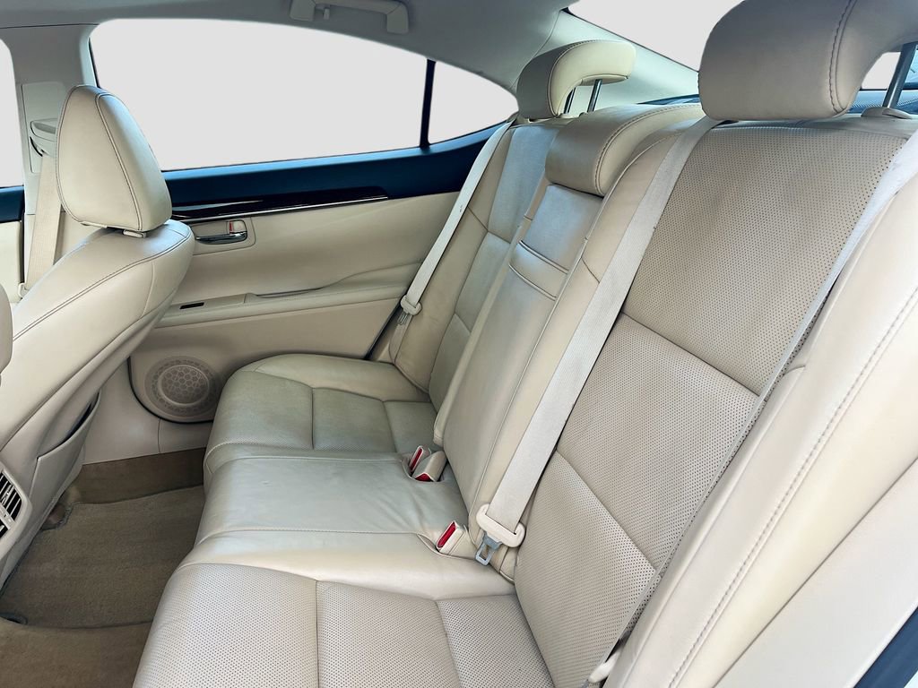 Used 2015 Lexus ES 350 350 w/ Luxury Package image 24
