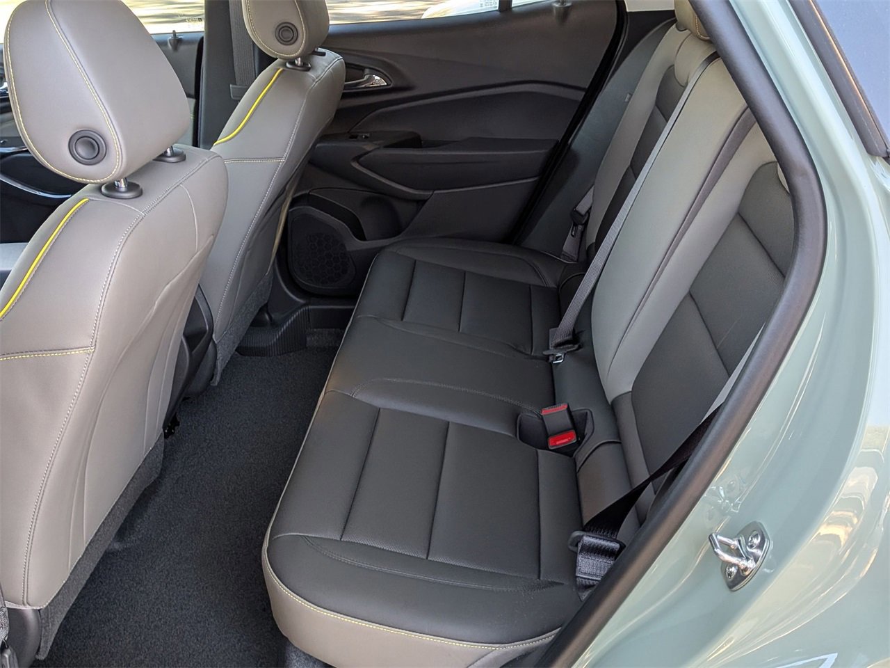 New 2026 Chevrolet Trax ACTIV w/ Sunroof Package image 21