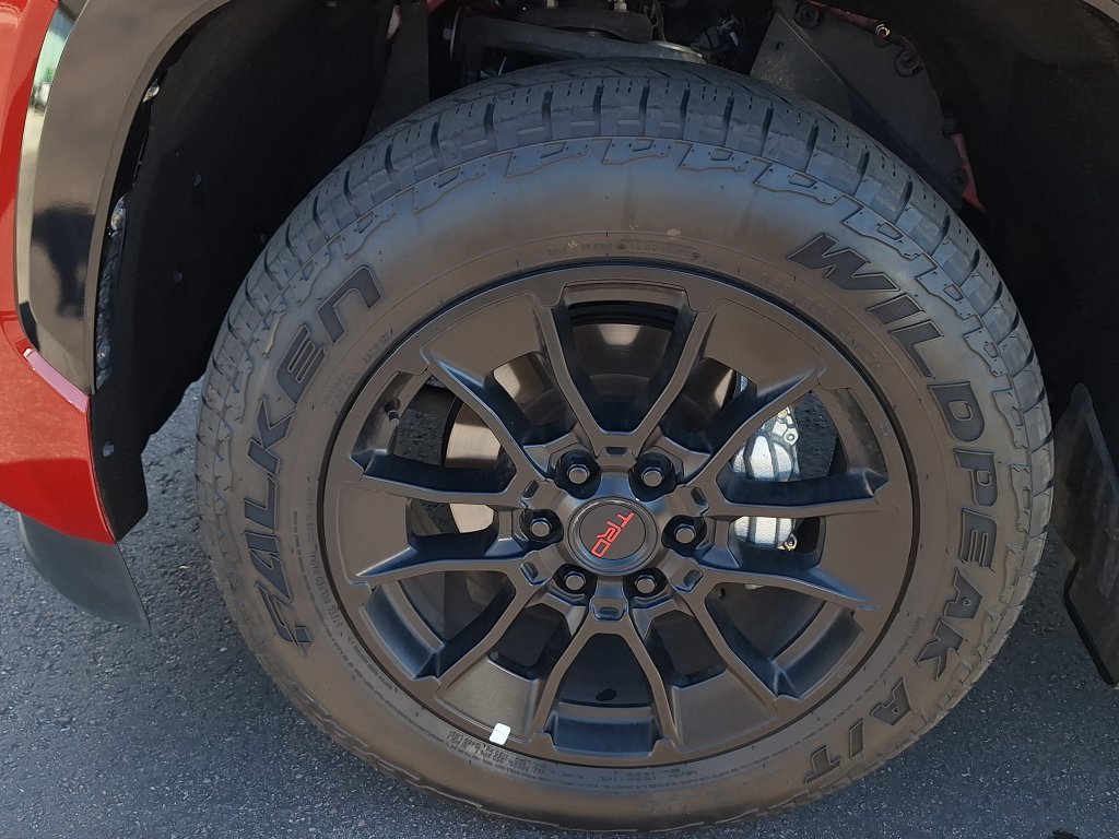 Used 2025 Toyota Sequoia Platinum w/ TRD Off-Road Package AWD/4WD image 38