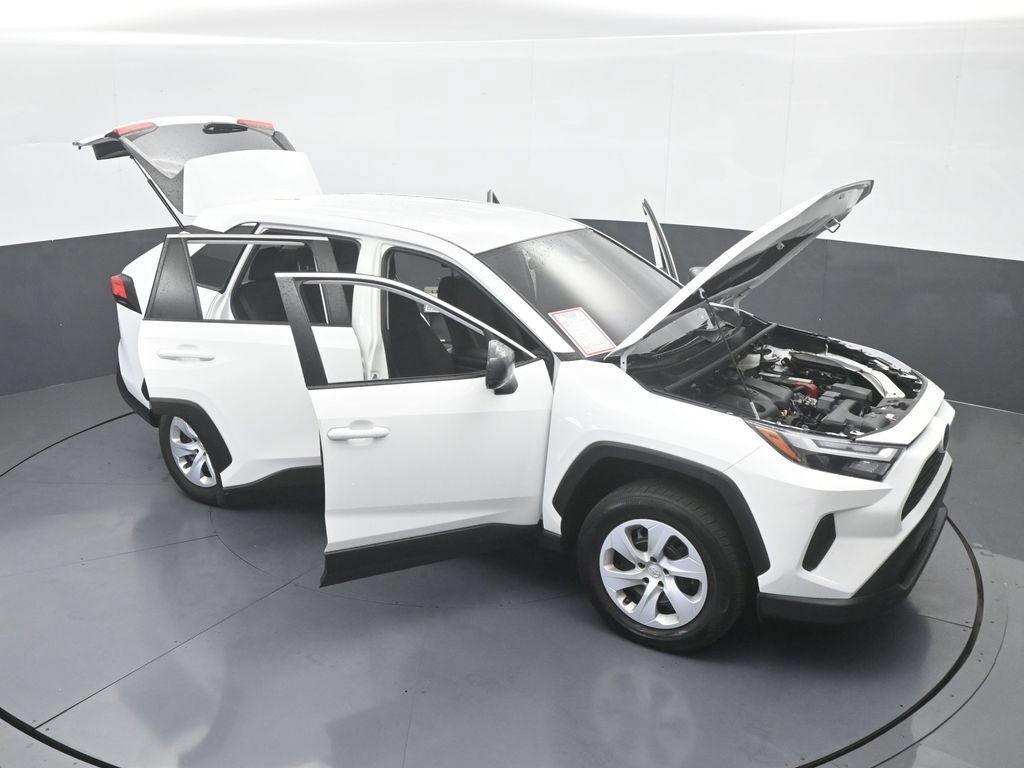 Used 2025 Toyota RAV4 LE AWD/4WD image 66