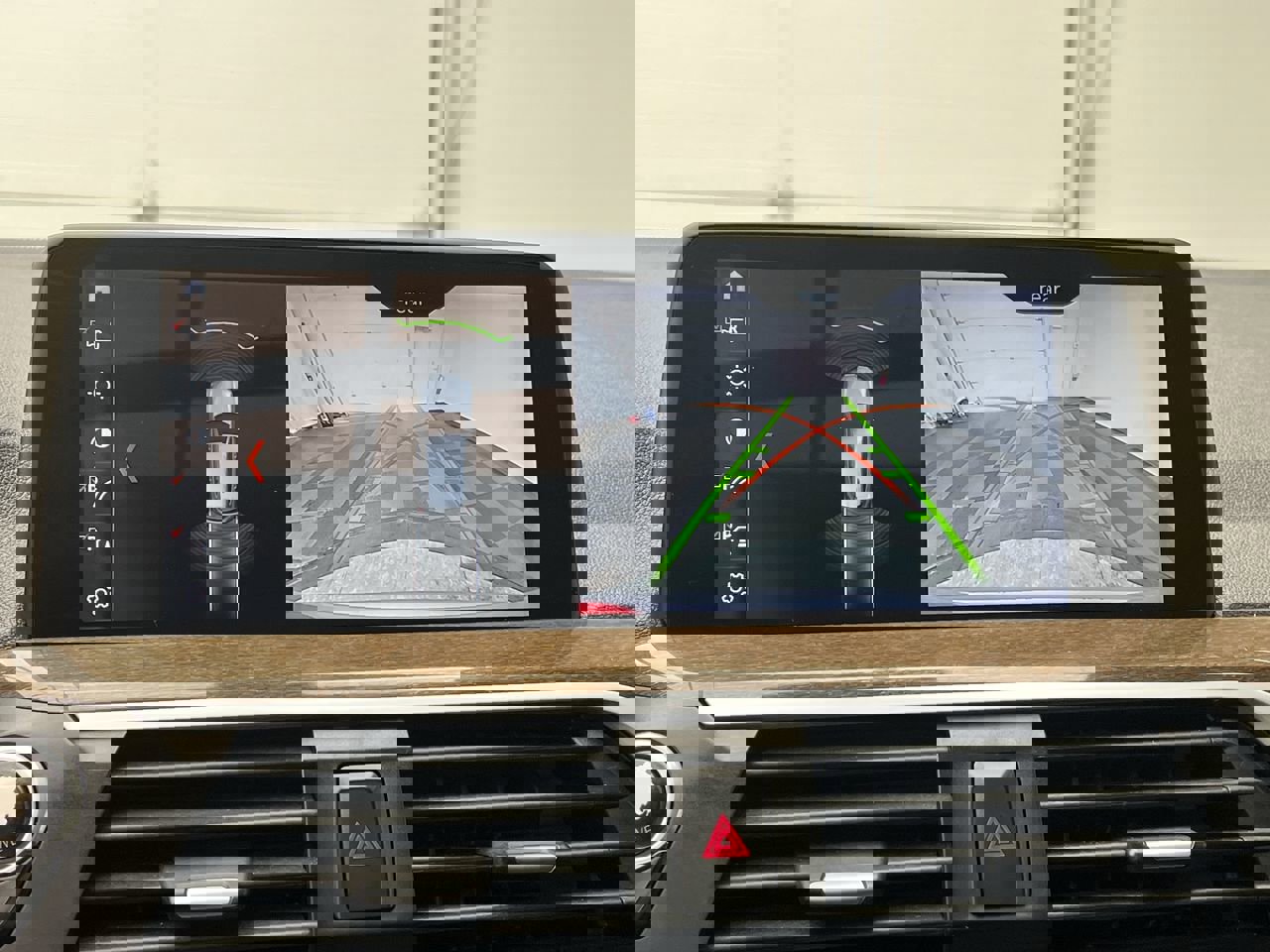 Used 2018 BMW X3 xDrive30i w/ Premium Package image 6