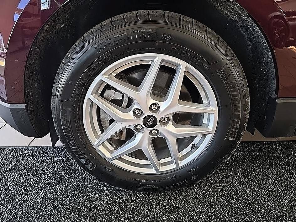 Used 2023 Ford Edge SEL AWD/4WD image 42