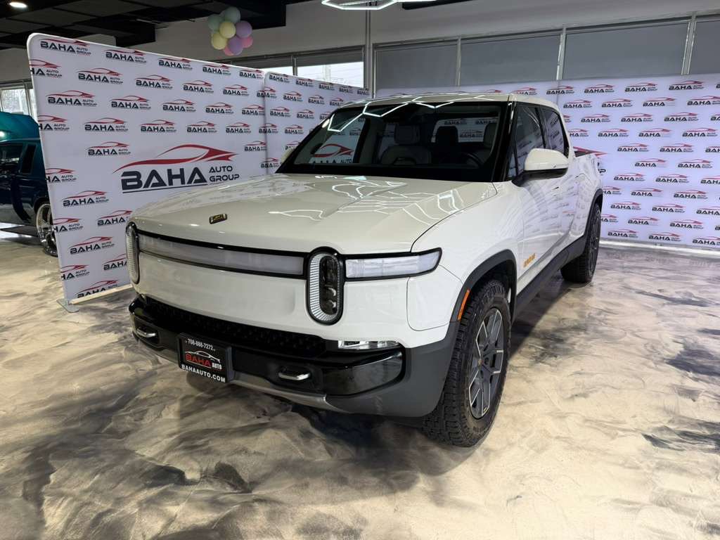 Used 2023 Rivian R1T Adventure image 2