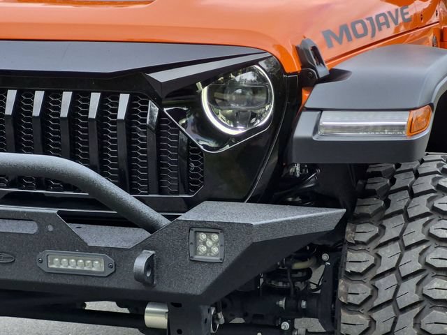 Used 2025 Jeep Gladiator Mojave w/ Steel Bumper Group AWD/4WD image 17