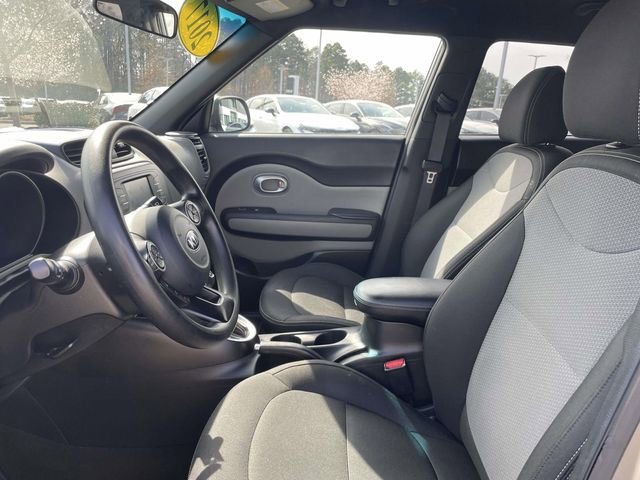 Used 2017 Kia Soul + image 24