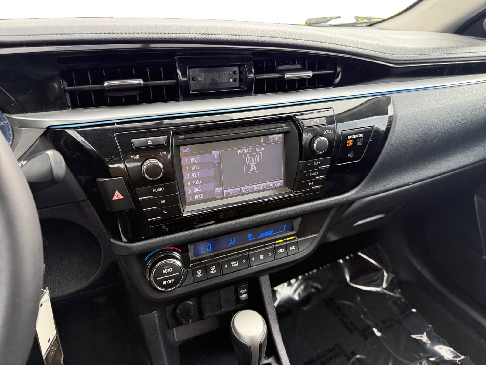 Used 2014 Toyota Corolla S FWD image 12