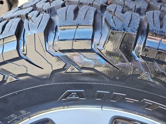 Used 2018 Jeep Wrangler Unlimited Sport image 11