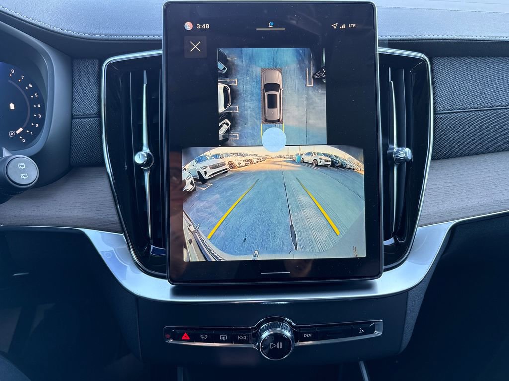 New 2026 Volvo XC90 B5 Plus image 10