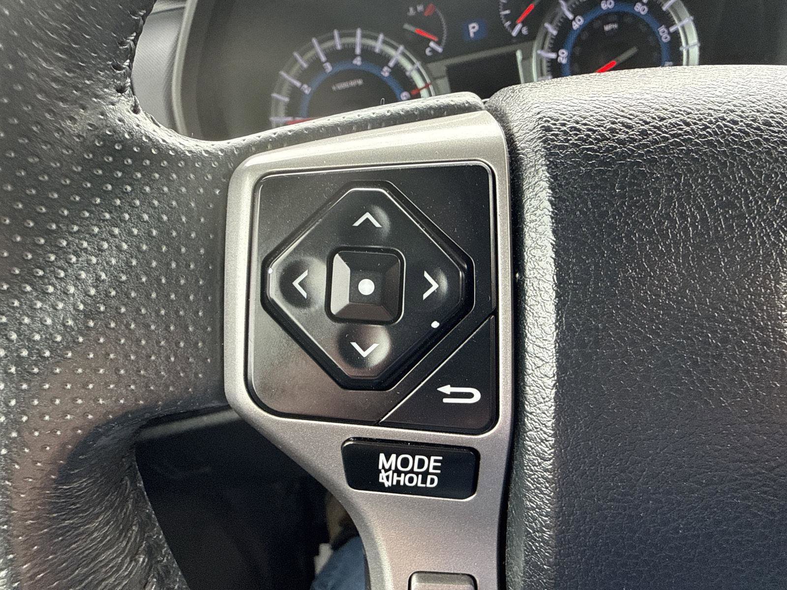 Used 2018 Toyota 4Runner SR5 image 17