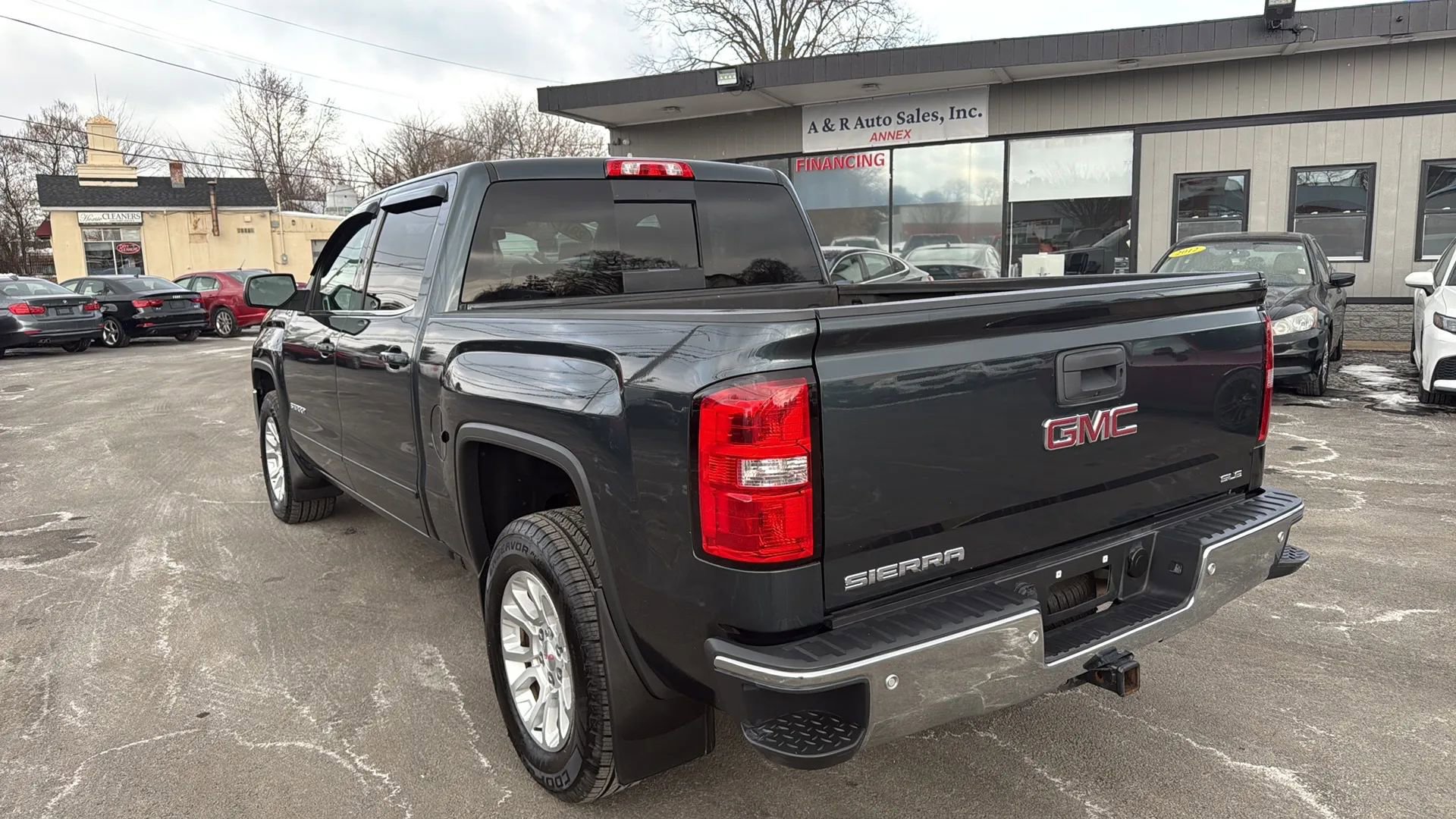 Used 2017 GMC Sierra 1500 SLE w/ SLE Value Package image 5
