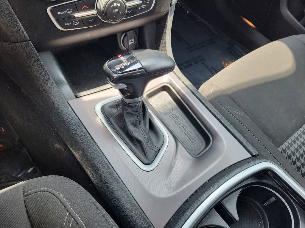 Used 2023 Dodge Charger SXT RWD image 20